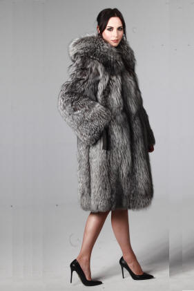 Шуби натуральне хутро лисиці норки шиншили Польща