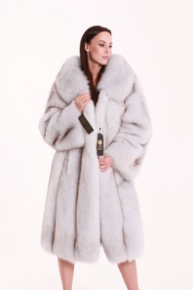 Шуби натуральне хутро лисиці норки шиншили Польща